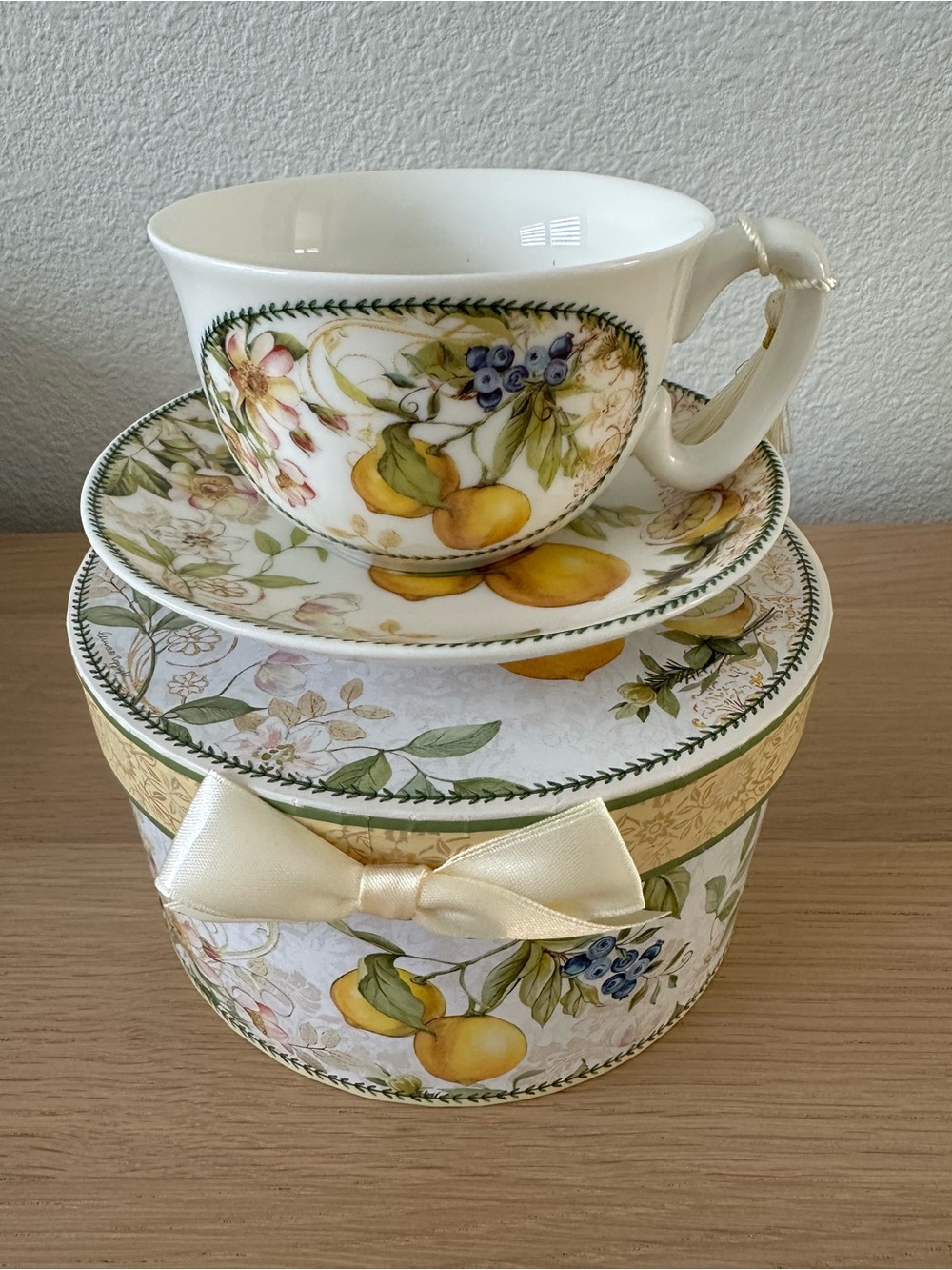 Lemon & Floral Porcelain Tea Cup and Saucer - Cream and Yellow